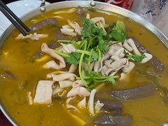 -余杨鸭鸭餐厅