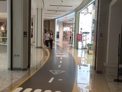 -Isee灰姑娘(龙湖狮山天街店)