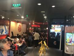 等位区-汉堡王(上海虹口龙之梦)