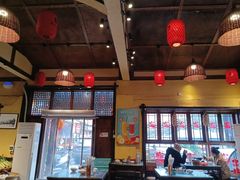 -富正毅三下锅·湘西韵味(天门山索道店)