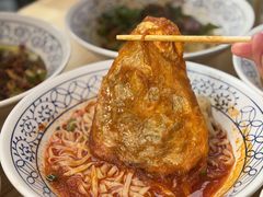 -李与白包子铺(桐梓林店)