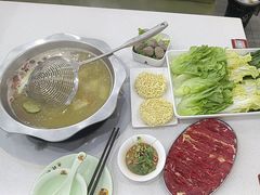 -牛百道·鲜活牛肉馆(天一店)