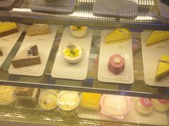-F小姐甜品店(威海路店)