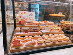 -巴黎贝甜(大宁国际商业广场店)