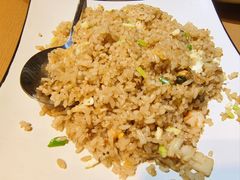 -臻鲜燕海鲜融合餐厅(金陵style店)