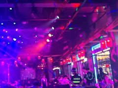 -喜鹊音乐酒馆(西街店)