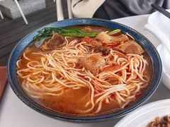 -巷子宽·酸菜鱼(迪士尼小镇店)