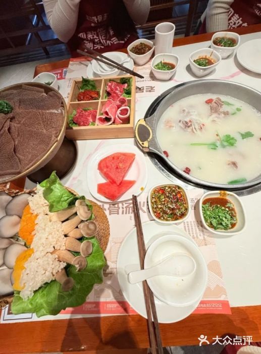 老员外骨汤火锅(海州古城店)图片