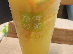 霸气橙子-奈雪的茶(赛格店)