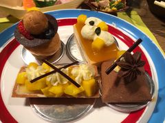 -咖啡苑自助餐厅·中国大饭店