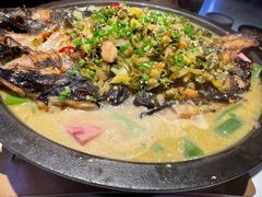 -鸣记脆皮烤鱼·海鲜烤鱼(三八广场店)