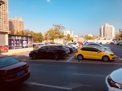 地面停车场-大融城-停车场