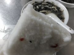 -芳婆糕团店(王府大街店)