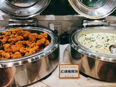 -金滏山烤肉·海鲜·火锅自助餐厅(襄阳万达店)