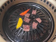 -炼火烤肉店