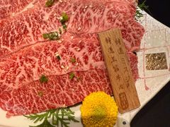 -山川小町·极番烧肉(新地假日广场店)