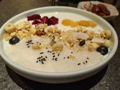 米釀鲜果酸奶-丝路金桃·新疆菜(徐汇店)