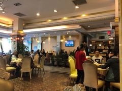 大堂-新粤新疆菜清真餐厅(拱北店)