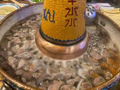 -毛辣果·贵州红酸汤牛肉火锅(西单店)