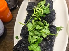 -廖师傅大蒜炒腊肉(袁家岭店)