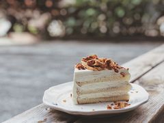 鲜奶油蛋糕佐焦糖脆-Be Lived Cafe比例咖啡(摩天轮店)