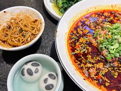 -万重锦·人文川菜馆(骡马市店)