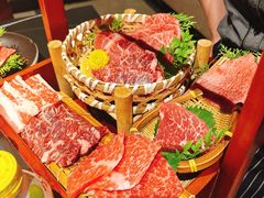 -山川小町·极番烧肉(新地假日广场店)