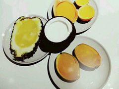 -志龙皇冠吃货椰子铺
