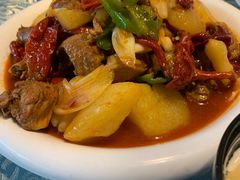 新疆大盘鸡-巴扎美食·新疆菜·西域歌舞表演餐厅(新疆大厦店)