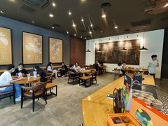 大堂-星巴克(泰安万达店)