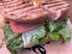 -Catch Bagel(芳草地店)