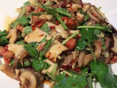 -费大厨辣椒炒肉(万家丽一店)