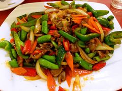 -溢心园香河肉饼总店