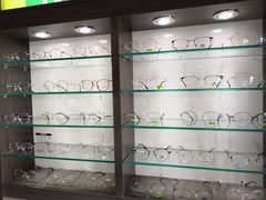 -视野联行眼镜蔡司·依视路官方授权店(顺城店)