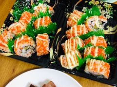 -山川小町·极番烧肉(新地假日广场店)