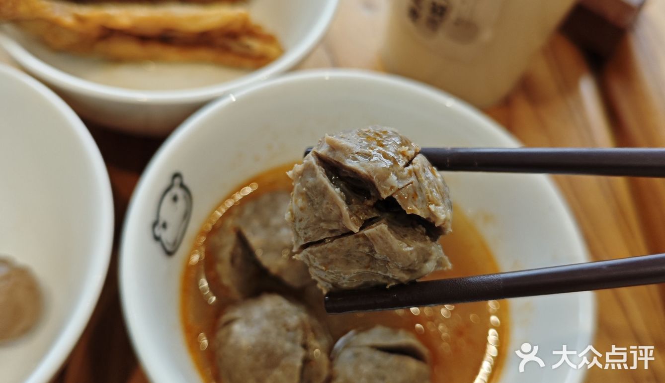 1代30元，4块钱吃一大桌，爽歪歪