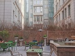 -潮一不贰·法式甜品·生日蛋糕·西式简餐(外滩店)