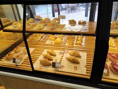 -赫斯提亚面包&咖啡店