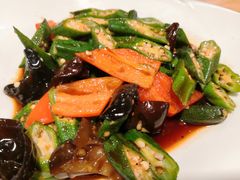 鱼露炒秋葵-越美小馆·越南料理(曲江店)