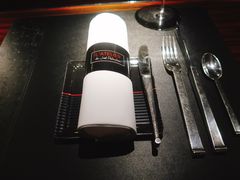餐具摆设-L'ATELIER de Joel Robuchon(外滩18号店)