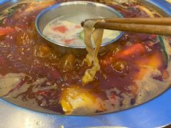 鸭肠-周幺妹重庆老火锅(银泰城总店)