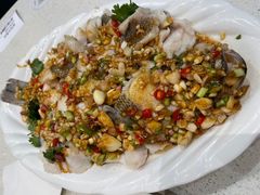 -香港新发烧腊茶餐厅(水围店)