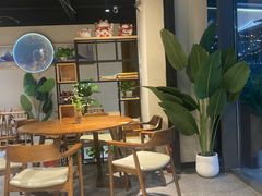 -臻鲜燕海鲜融合餐厅(金陵style店)