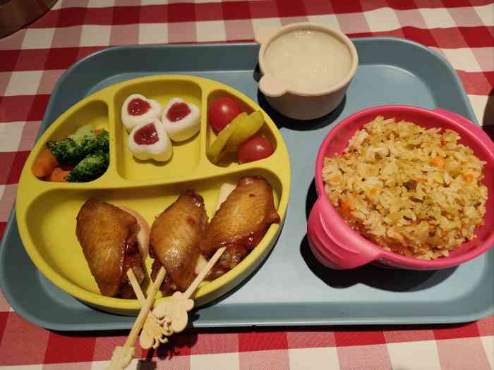 西贝莜面村(滨江宝龙店)-"如果可以打负分就好了.周五晚6点40左.