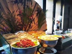 -唐拉雅秀酒店-西锦汇空中BBQ·思创餐厅