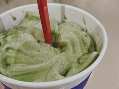 抹茶巴旦木暴风雪-DQ·蛋糕·冰淇淋(苏州中心店)