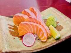 厚切三文鱼刺身-蟹田居·活蟹料理(东城店)