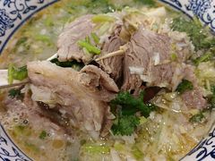 招牌牛肉汤-八百里牛肉汤(盖饭·锅贴·万象城店)