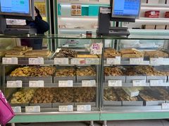 面包甜点陈列柜-上海哈尔滨食品厂(淮海中路店)