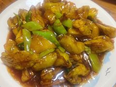 -巧婆婆特色东北菜·铁锅炖